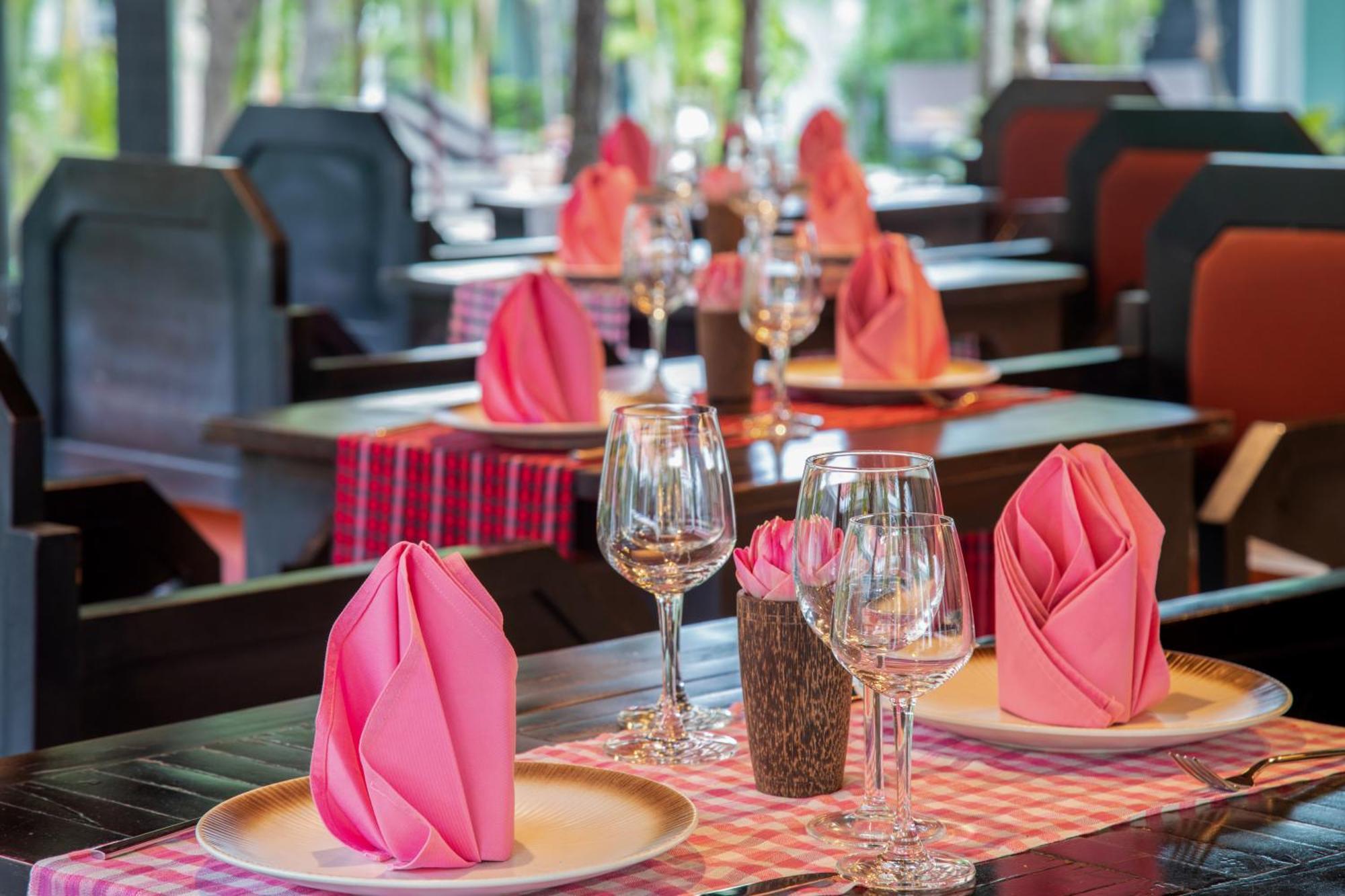 The Oasis Harbor Hotel Siem Reap Bagian luar foto