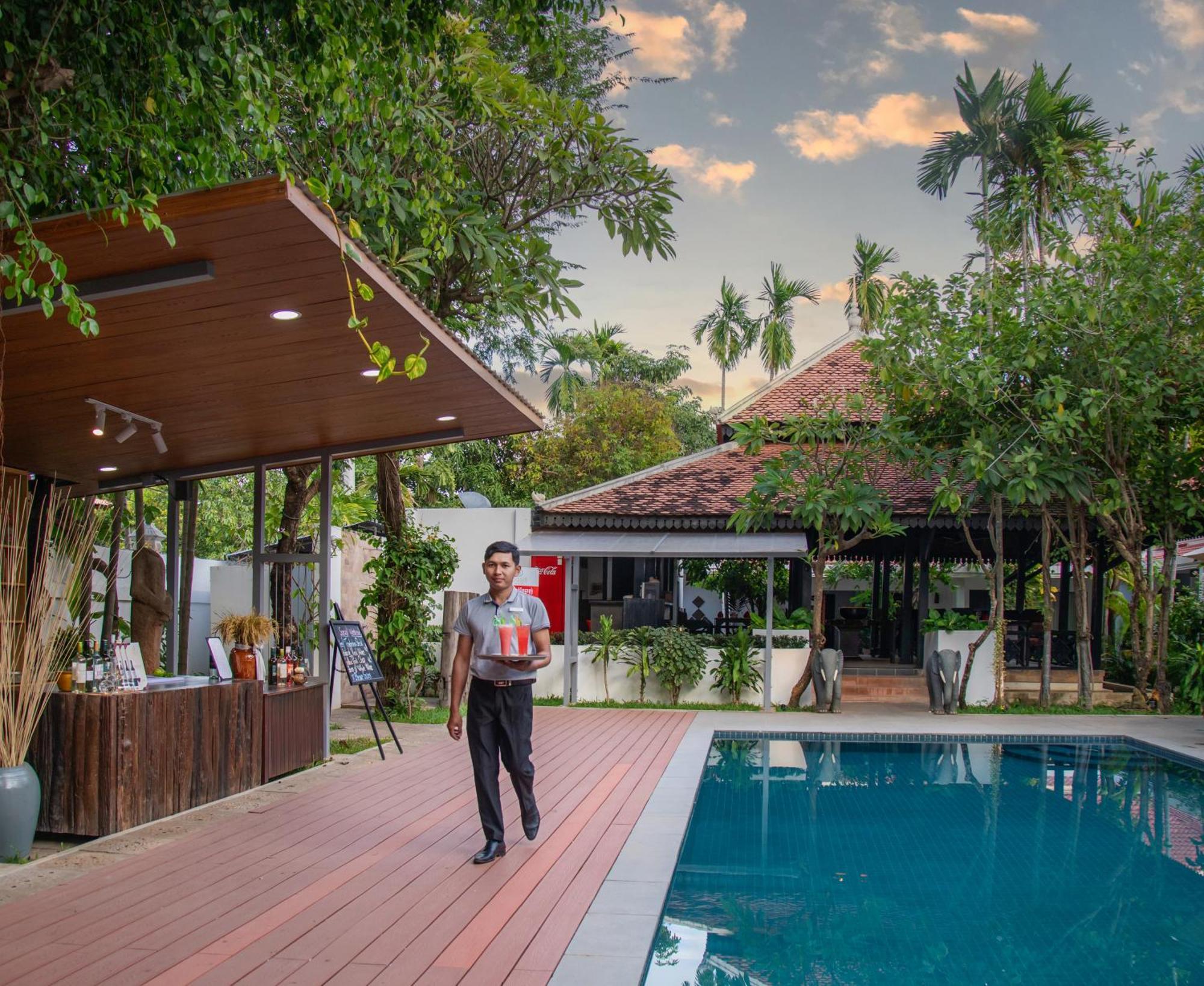 The Oasis Harbor Hotel Siem Reap Bagian luar foto